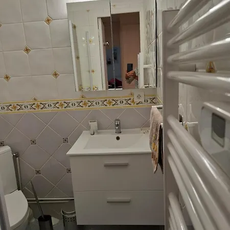 La Chenaie Beau T1 Cosy Et Calme1 A 4 Personnes ! *
